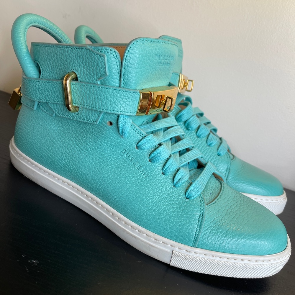 Teal Buscemi